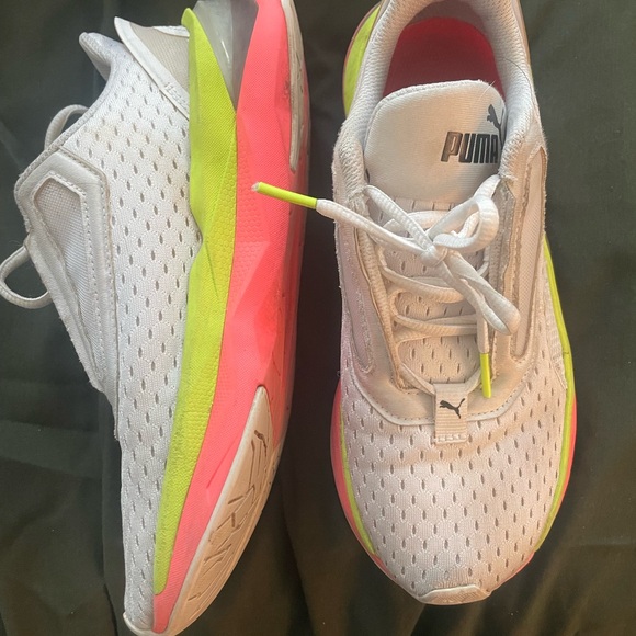 Puma Shoes - white low trainers running atheltic shoes outdoor puma footwear y2k sneakers